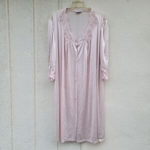 Vintage Kayser long pink nightgown  W/lace cap sleeves nylon